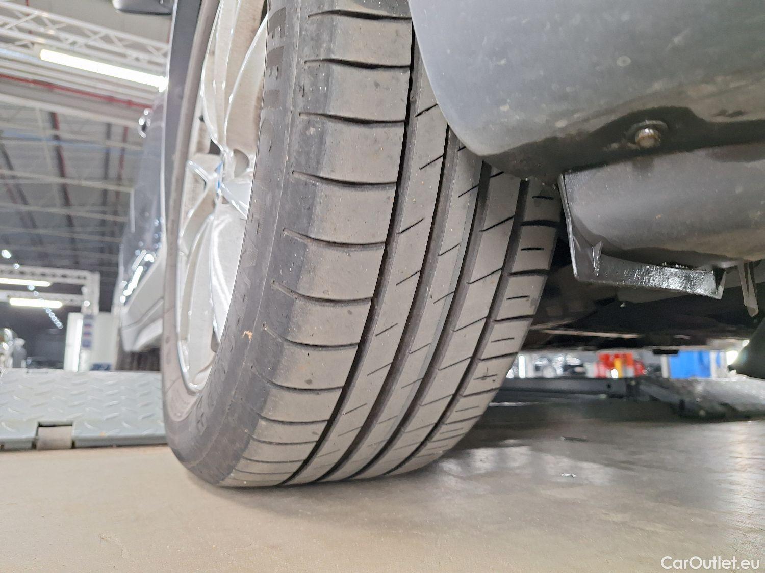  Bmw  X1 BMW,  FL'19, BMW  sDrive18dA (100 kW) 5d #68