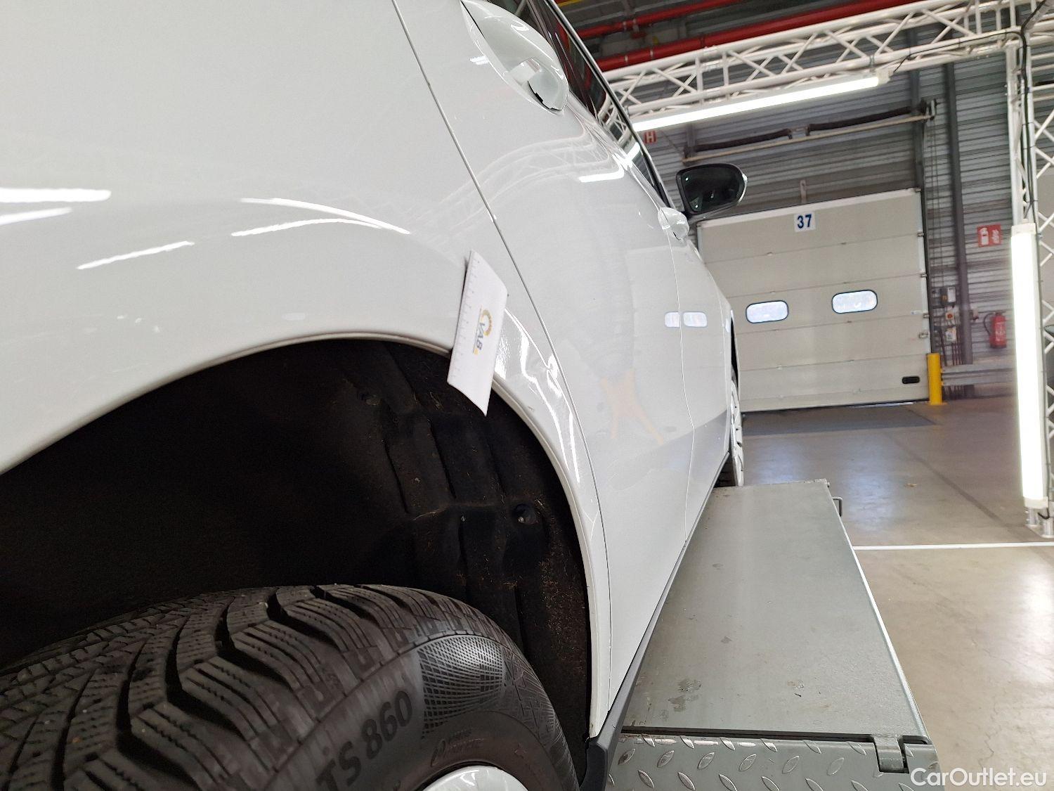  Mercedes  B-Klasse Mercedes, B-Class '18, Mercedes-Benz  B 180 d Aut. 5d #22