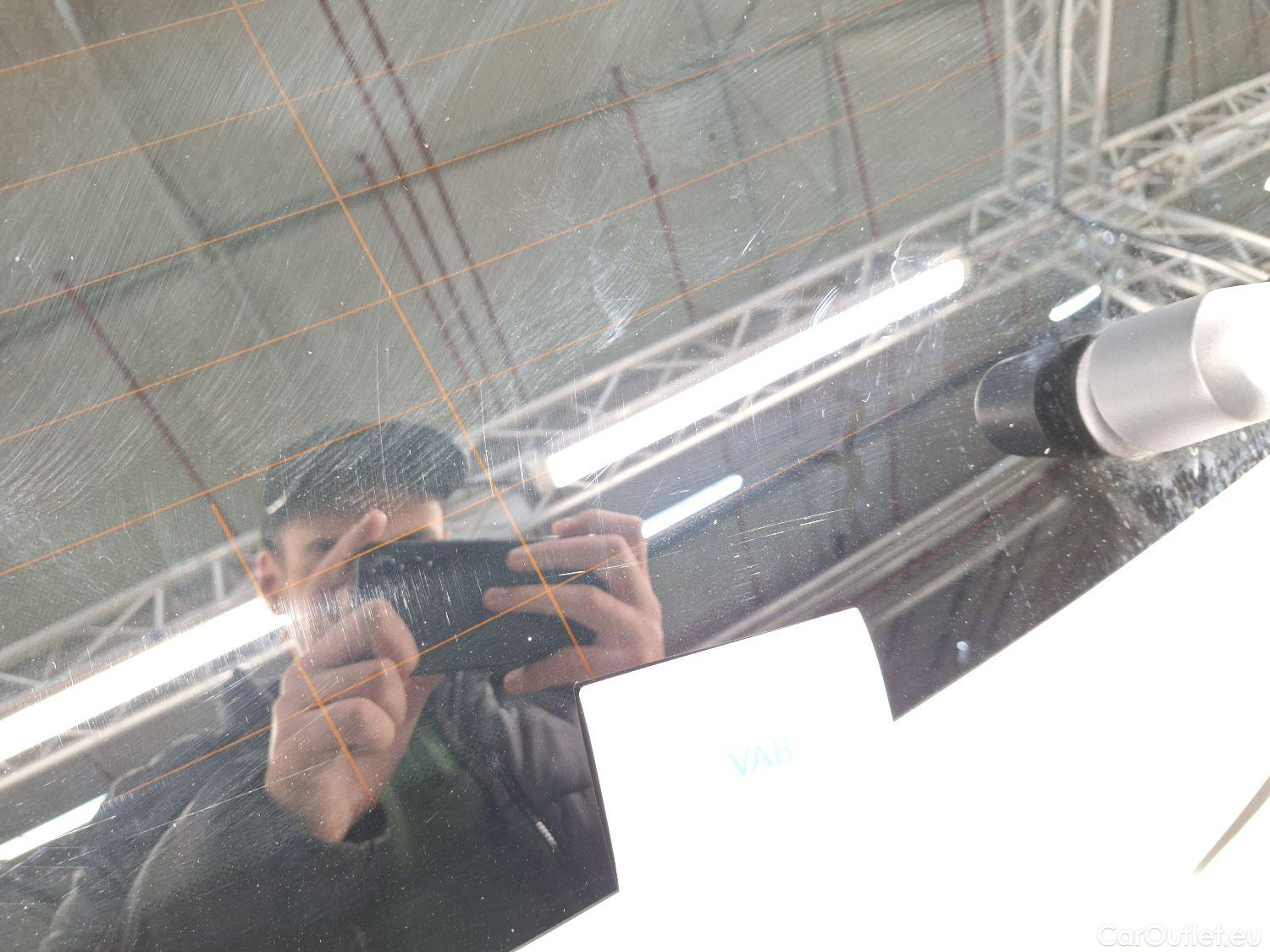  Volvo  XC 40 Volvo, XC40 '17, Volvo XC40 T3 Geartronic R-Design 5d #11