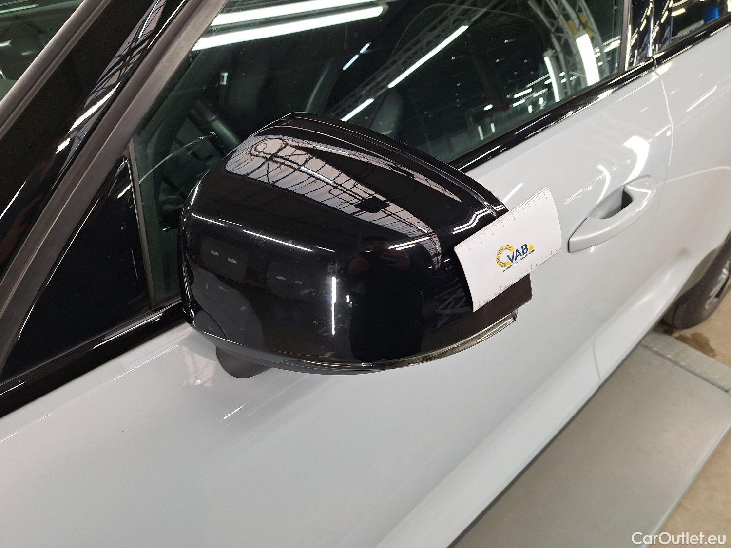  Volvo  XC 40 Volvo, XC40 '17, Volvo XC40 T3 Geartronic R-Design 5d #2