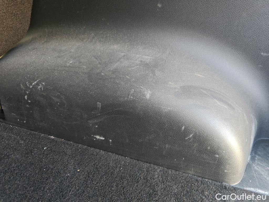  KIA  Sportage KIA  / 2022 / 5P / todoterreno 1.6 T-GDi 112kW (150CV) Concept 4X2 #25