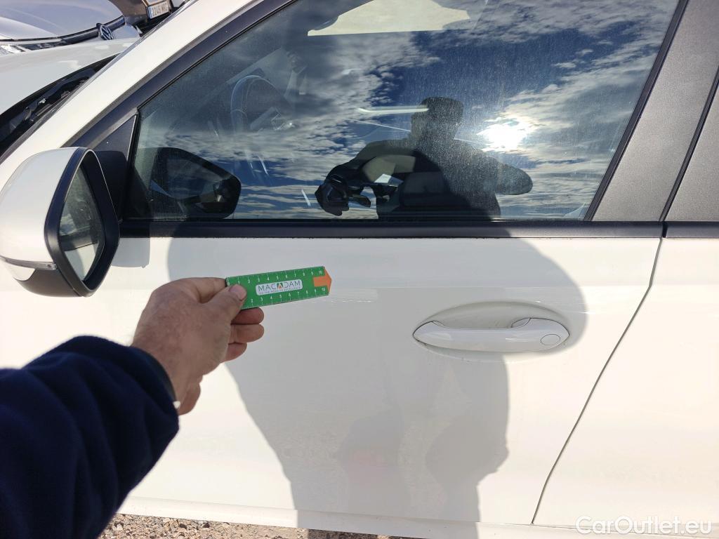  Bmw  Serie 3 BMW  / 2015 / 5P / familiar 330d Touring #5