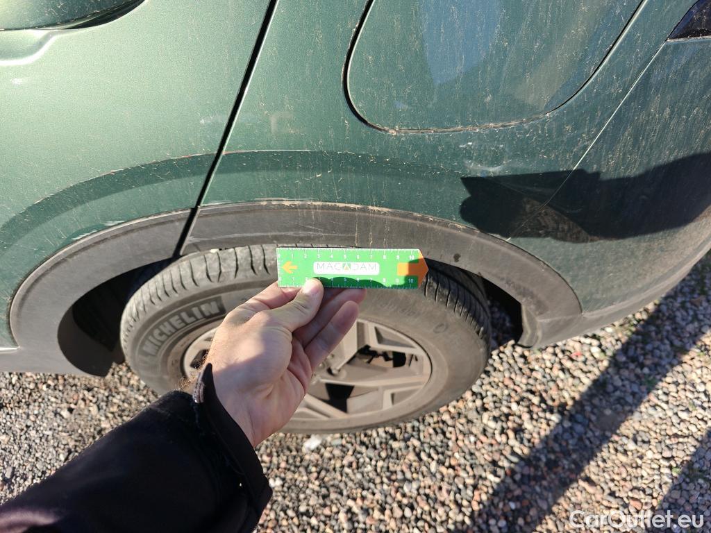  KIA  Sportage KIA  / 2022 / 5P / todoterreno 1.6 T-GDi 112kW (150CV) Concept 4X2 #38