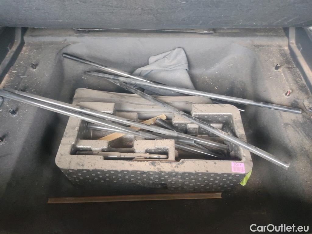  KIA  Niro  Hybrid Drive 1.6 AT6 E6d #1