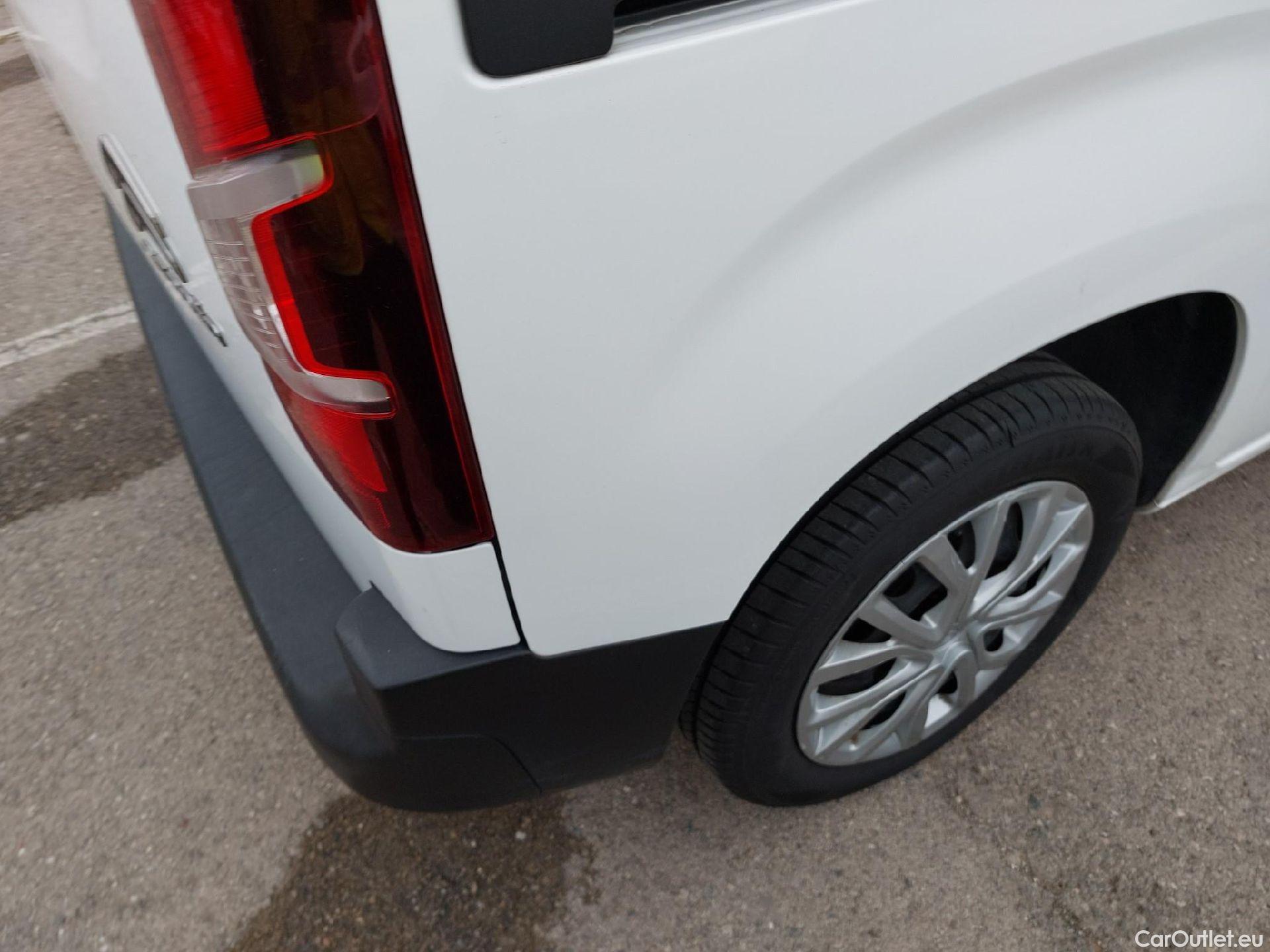  Citroen  Berlingo  Combi Live Pack M 1.5 BlueHDi 100CV MT6 E6d #24