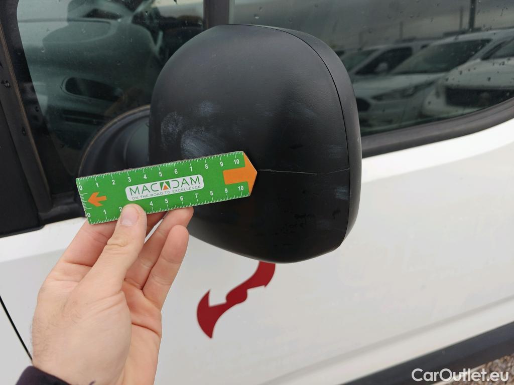  Opel  Combo OPEL  / 2018 / 4P / furgón derivado de turismo 1.5TD 75kW (100CV) Express XL H1 1000kg #82