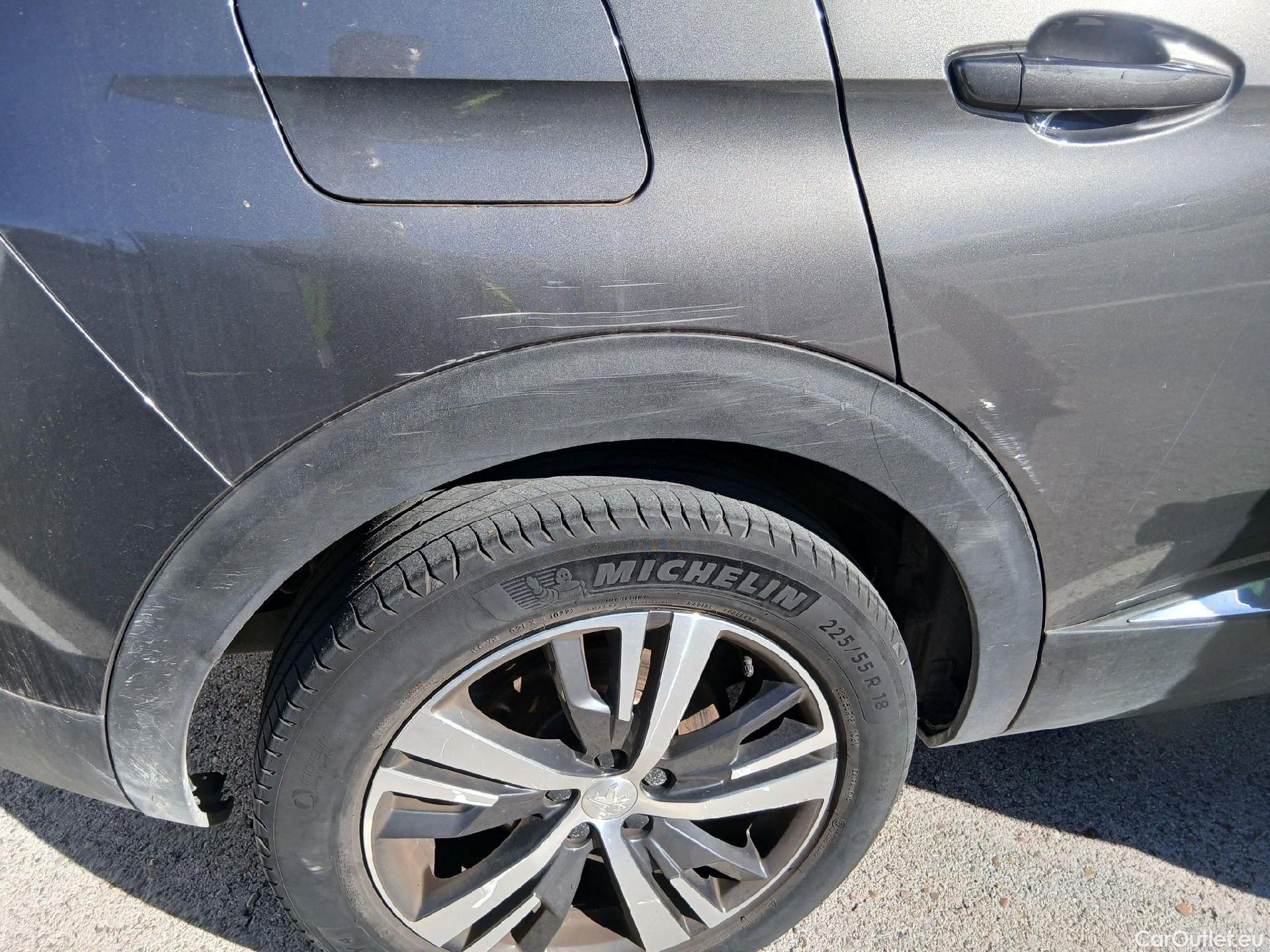  Peugeot  3008 PEUGEOT  / 2020 / 5P / todoterreno 1.5 BlueHDi 96kW (130CV) S&S Allure EAT8 #39