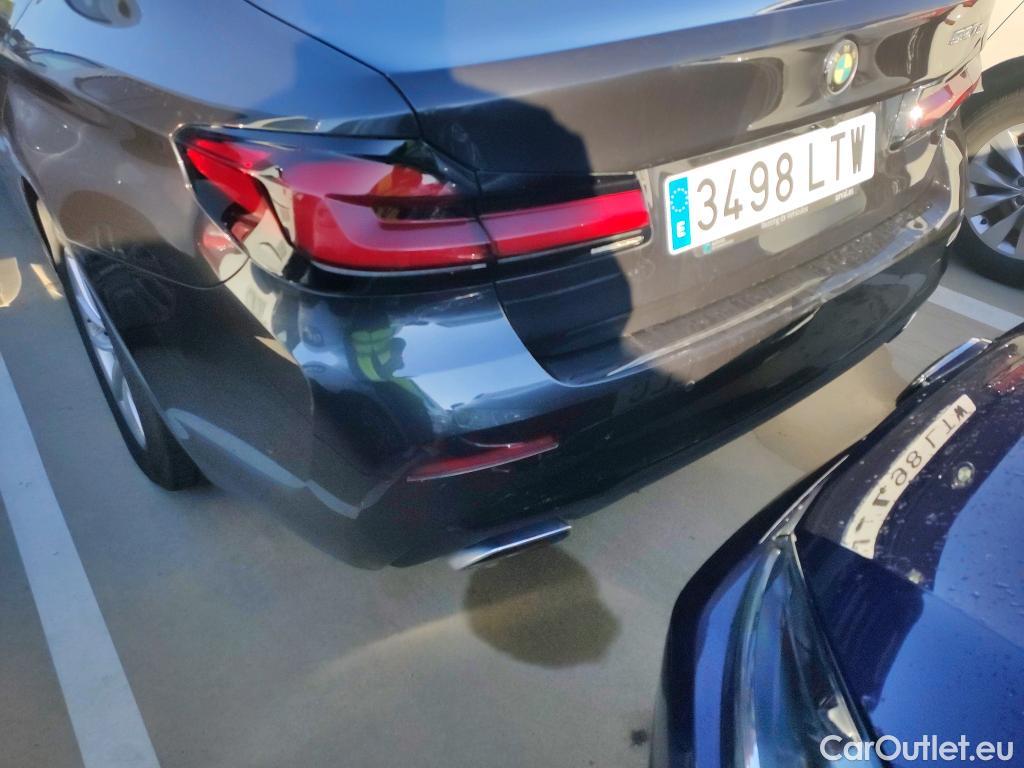  Bmw  Serie 5 BMW  / 2020 / 4P / sedán 530e #15