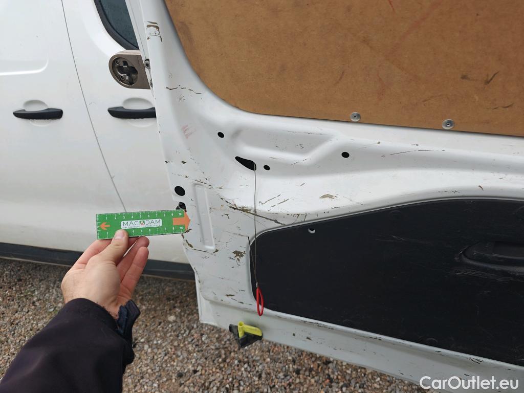  Opel  Combo OPEL  / 2018 / 4P / furgón derivado de turismo 1.5TD 75kW (100CV) Express XL H1 1000kg #26