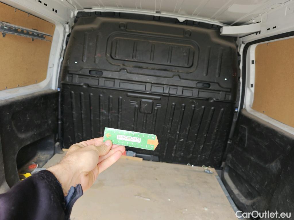  Opel  Combo OPEL  / 2018 / 4P / furgón derivado de turismo 1.5TD 75kW (100CV) Express XL H1 1000kg #33