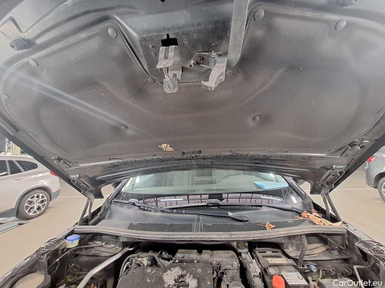  Peugeot  3008 Peugeot,  '16, Peugeot  1.5 BlueHDi 96kW S&S EAT8 Allure 5d #27