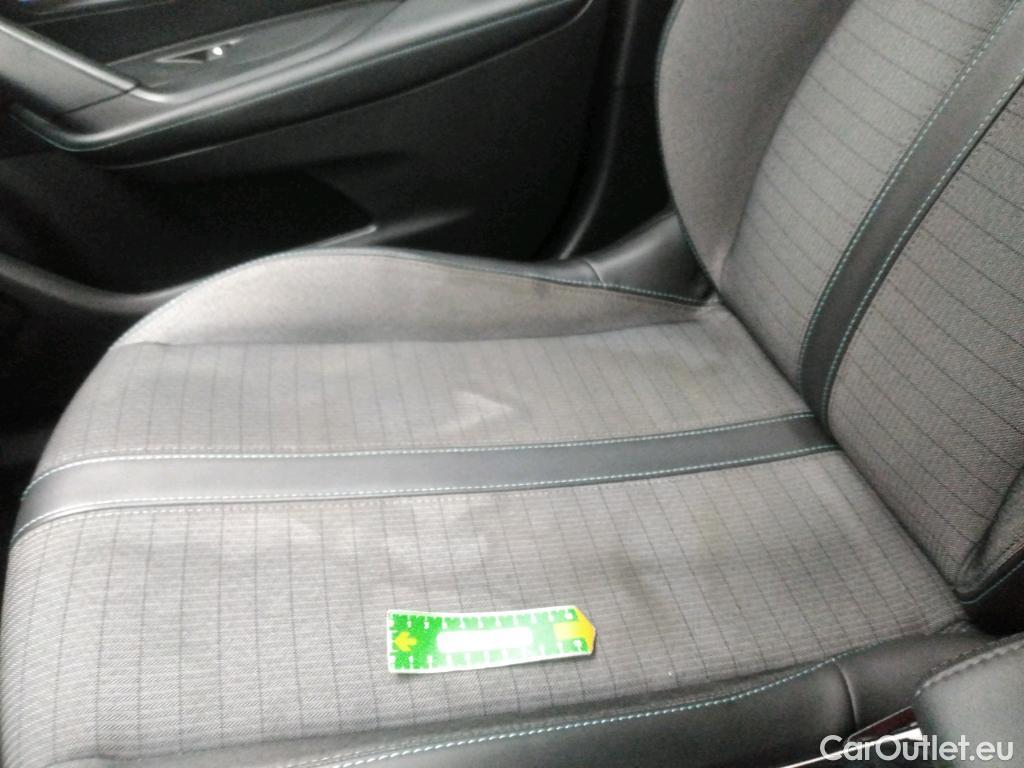  Peugeot  2008  Allure Business 1.2 PureTech 130CV BVA8 E6d #24