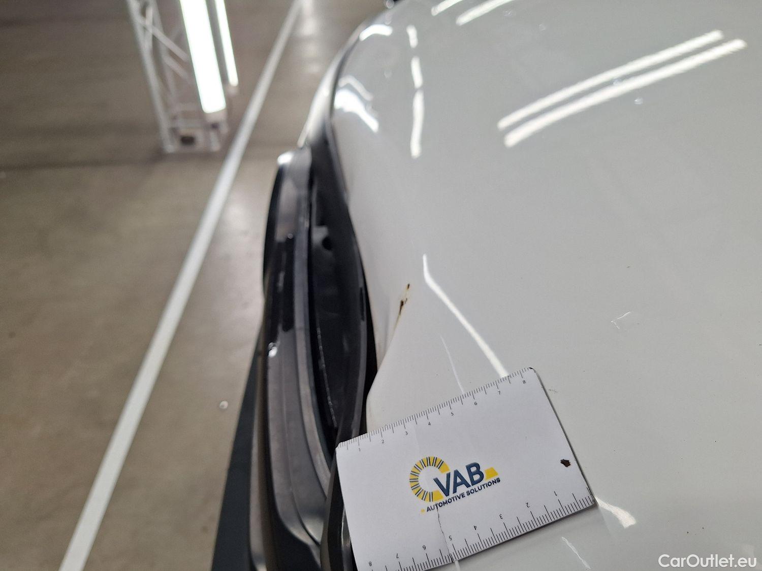  Toyota  Hilux Toyota, _Hi-Lux '16, Toyota  2.4 D-4D Double Cab Active 4d #36