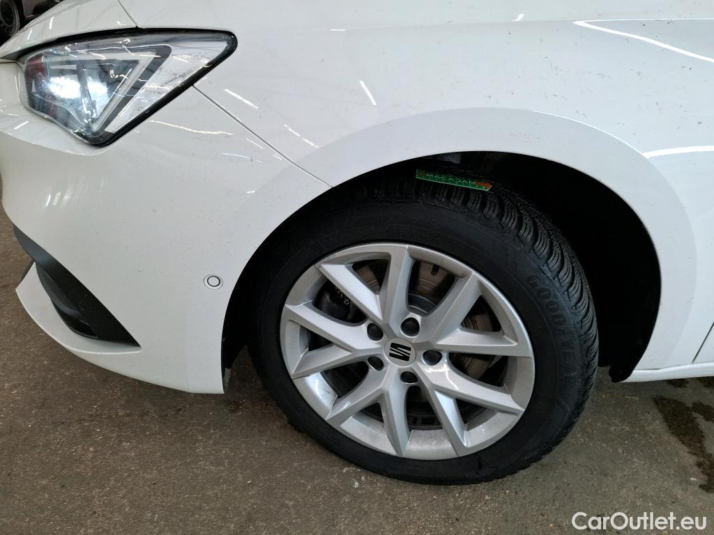  Seat  Leon SEAT  Sportstourer / 2020 / 5P / Break 2.0 TDI 150 DSG S&S Style Business #17