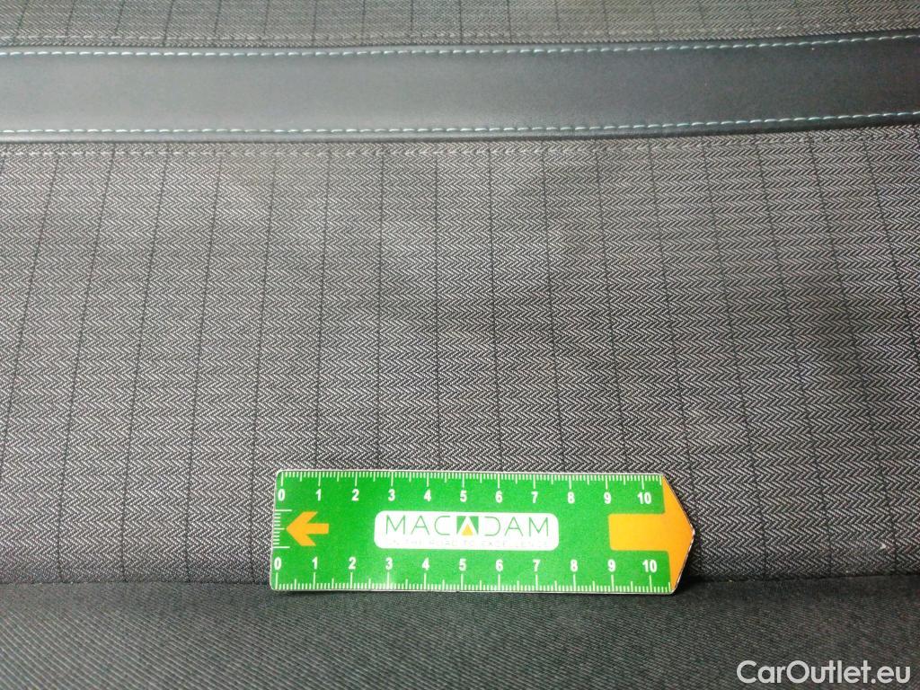  Peugeot  2008  Allure Business 1.2 PureTech 130CV BVA8 E6d #25