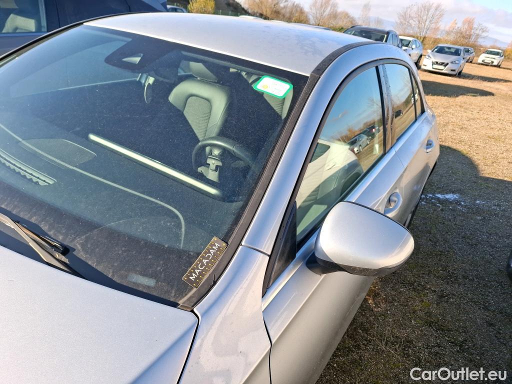  Mercedes  A-Klasse MERCEDES-BENZ Classe A Compact / 2018 / 5P / Berline A 180 d Business Line 7G-DCT #5