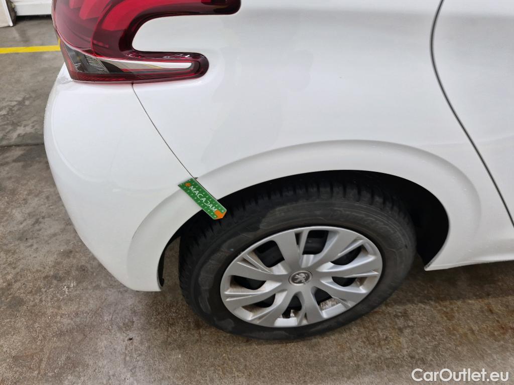  Peugeot  208  Affaire Premium Pack 1.5 HDi 100CV BVM5 E6dT #36