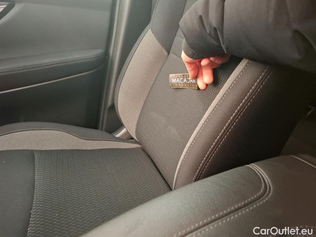  Nissan  Qashqai NISSAN  / 2017 / 5P / Crossover 1.5 DCI 115 Business Edition #9