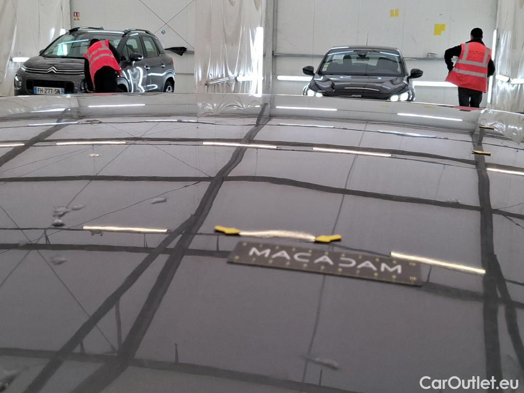  Mercedes  A-Klasse MERCEDES-BENZ Classe A Compact / 2018 / 5P / Berline A 180 d Business Line #2