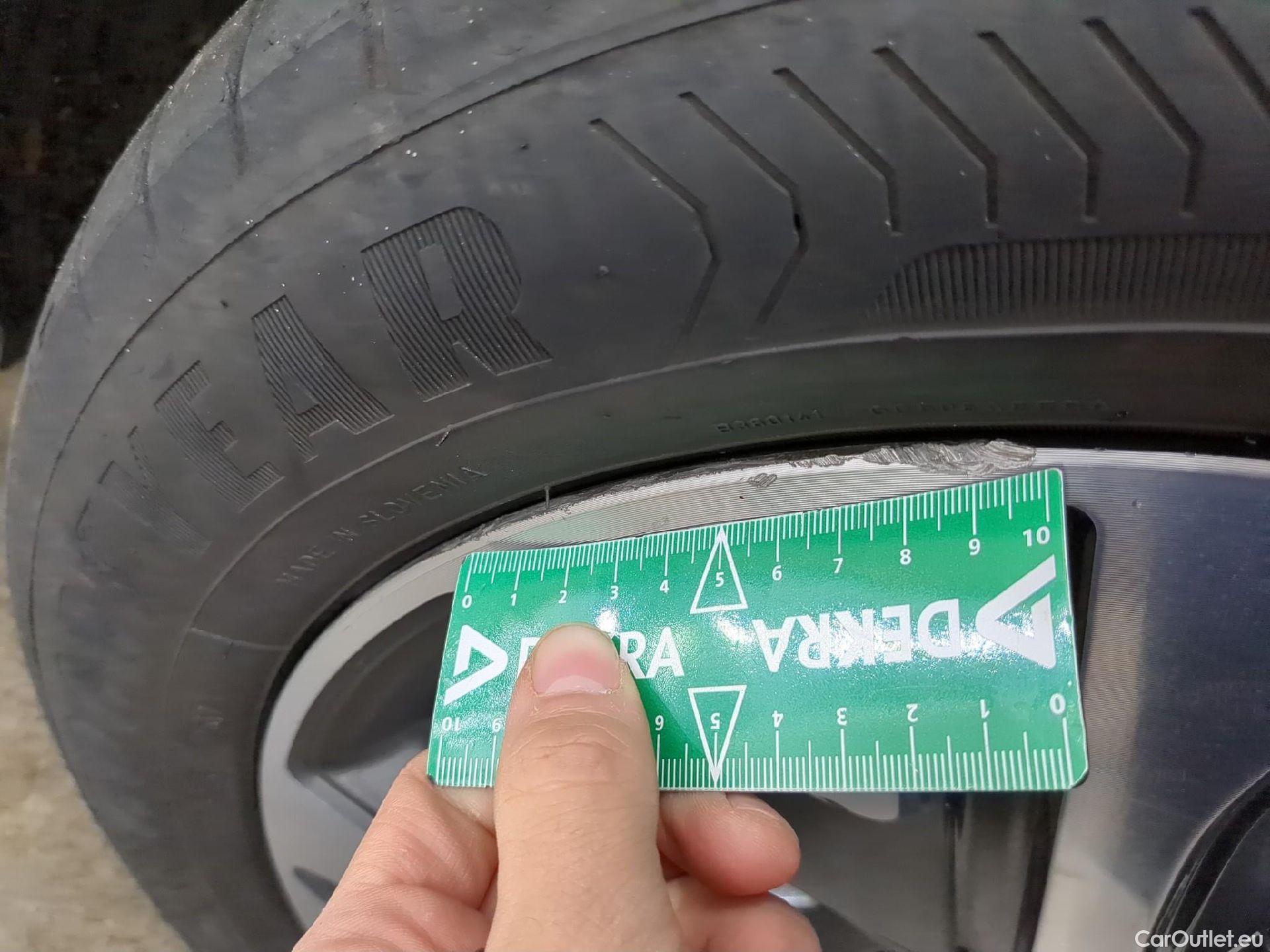  KIA  Niro  e- Premium 64kWh BVA #11