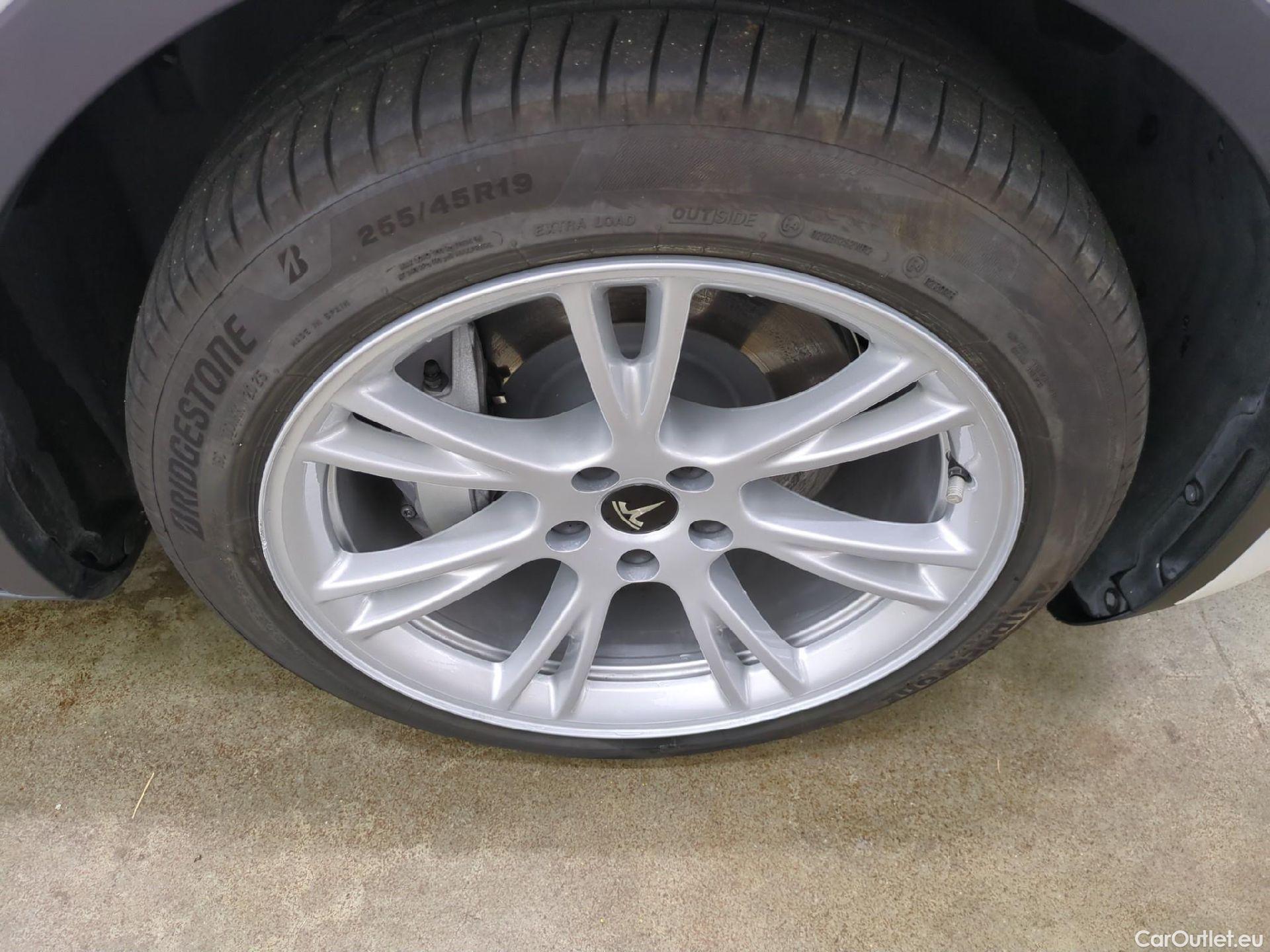  Tesla  Model Y TESLA  / 2020 / 5P / SUV Grand Autonomie Dual Motor AWD #1