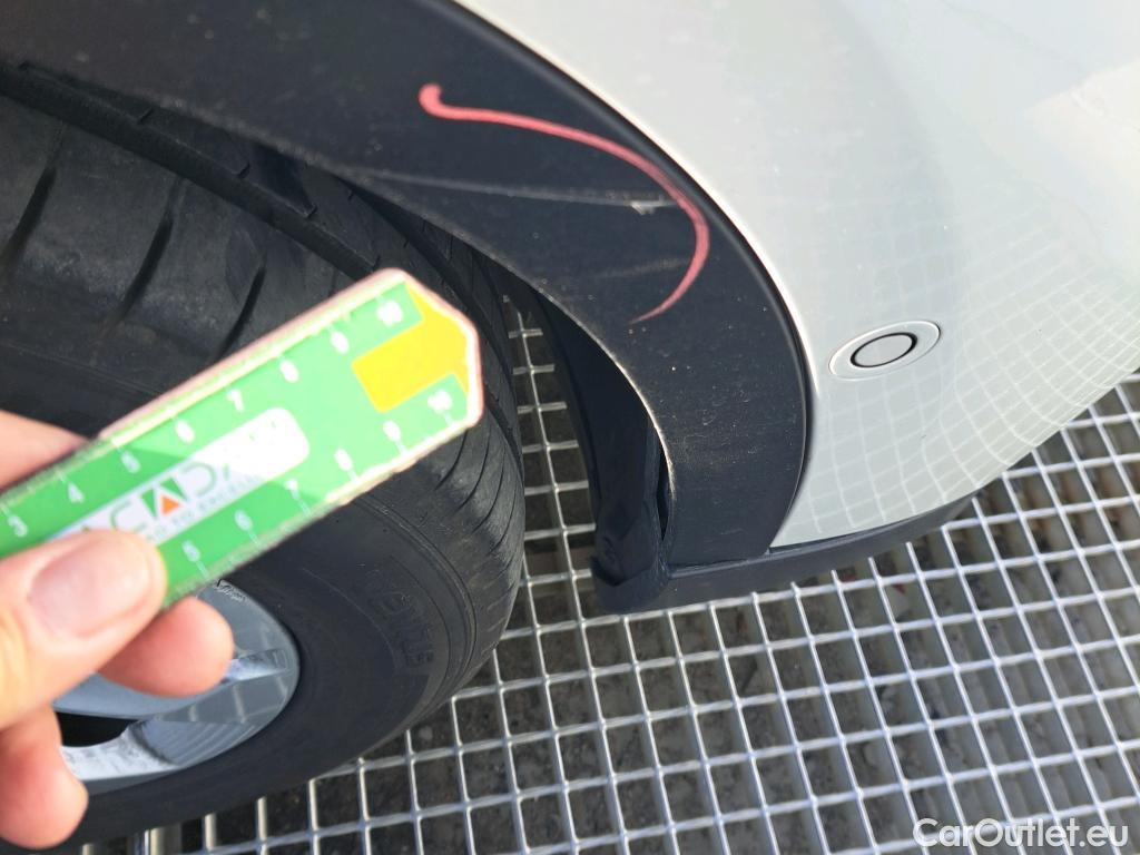  Bmw  X2 BMW  / 2017 / 5P / xDrive25e Auto #37