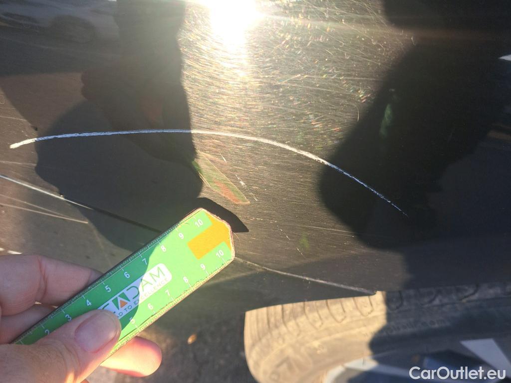  Bmw  Serie 3 BMW  / 2018 / 4P / sedán 318d Auto. #7