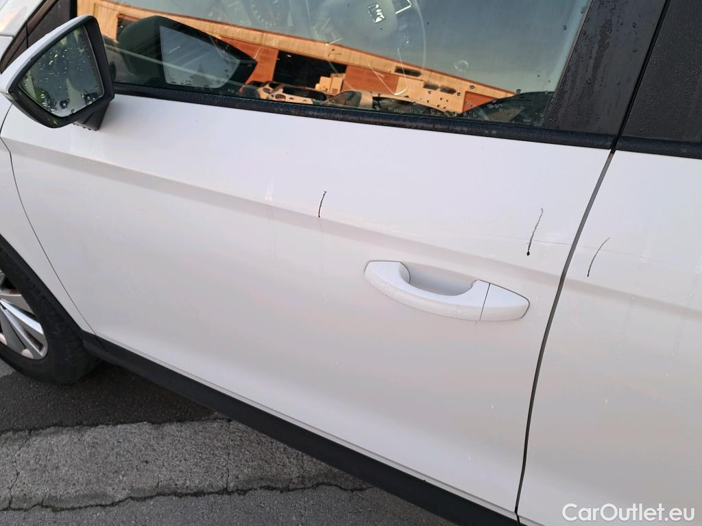  Seat  Arona SEAT  / 2017 / 5P / todoterreno 1.0 TSI 85kW (115Cv) Style Edition Eco (CX) #4