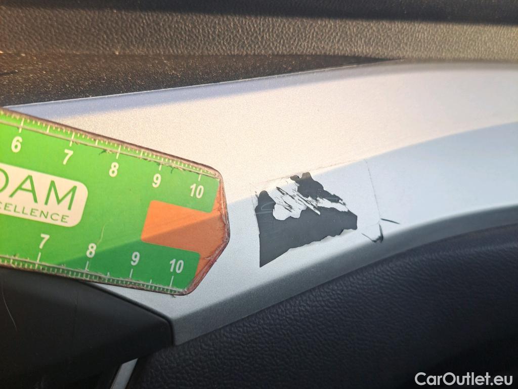  Ford  Focus FORD  / 2018 / 5P / berlina con portón 1.5 Ecoblue 88kW Trend+ #9