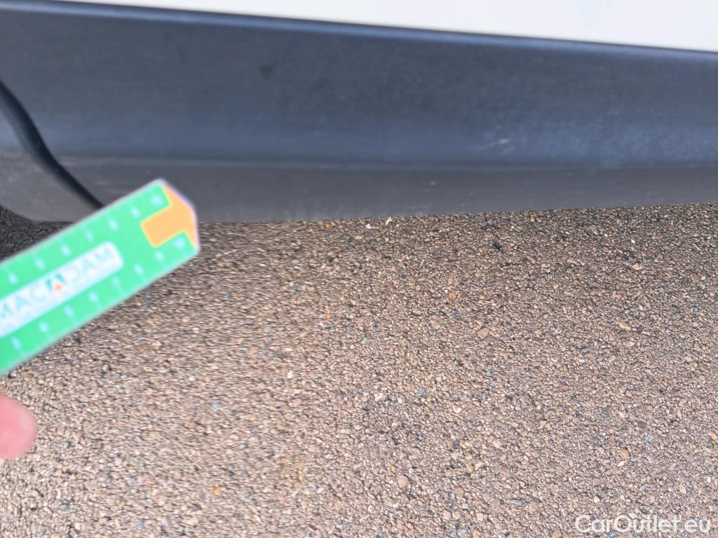  Nissan  Qashqai NISSAN  / 2017 / 5P / todoterreno DIG-T 103 kW (140 CV) E6D ACENTA #31