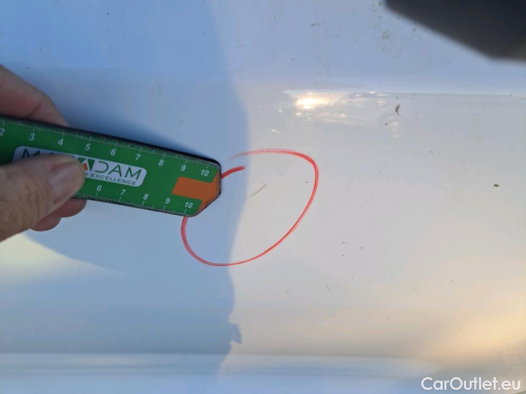  Ford  Focus FORD  / 2018 / 5P / berlina con portón 1.5 Ecoblue 88kW Trend+ #41