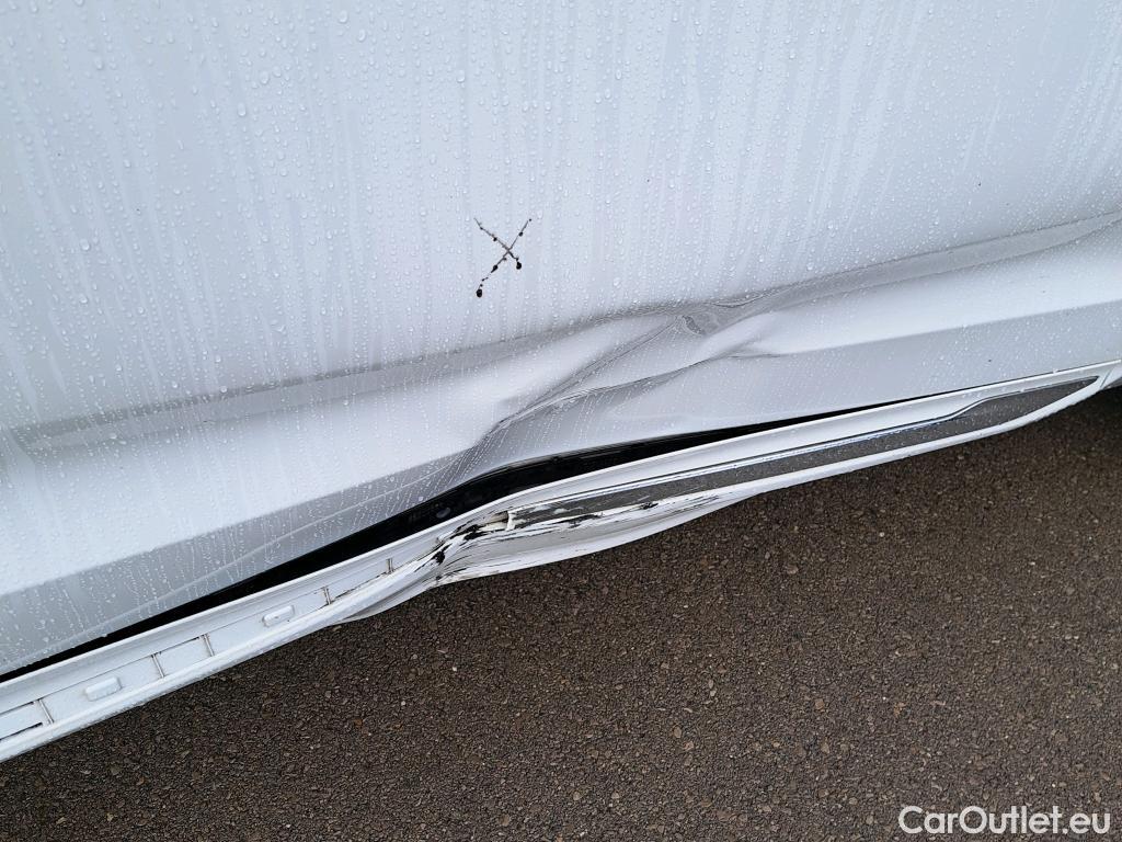  Volvo  XC60 VOLVO  / 2017 / 5P / todoterreno 2.0 T6 AWD Recharge Inscription Exp Auto #2