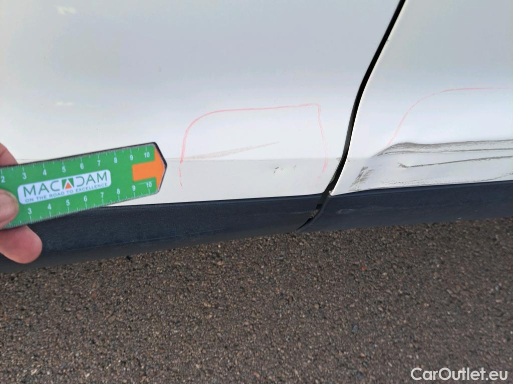  Nissan  Qashqai NISSAN  / 2017 / 5P / todoterreno DIG-T 103 kW (140 CV) E6D ACENTA #5