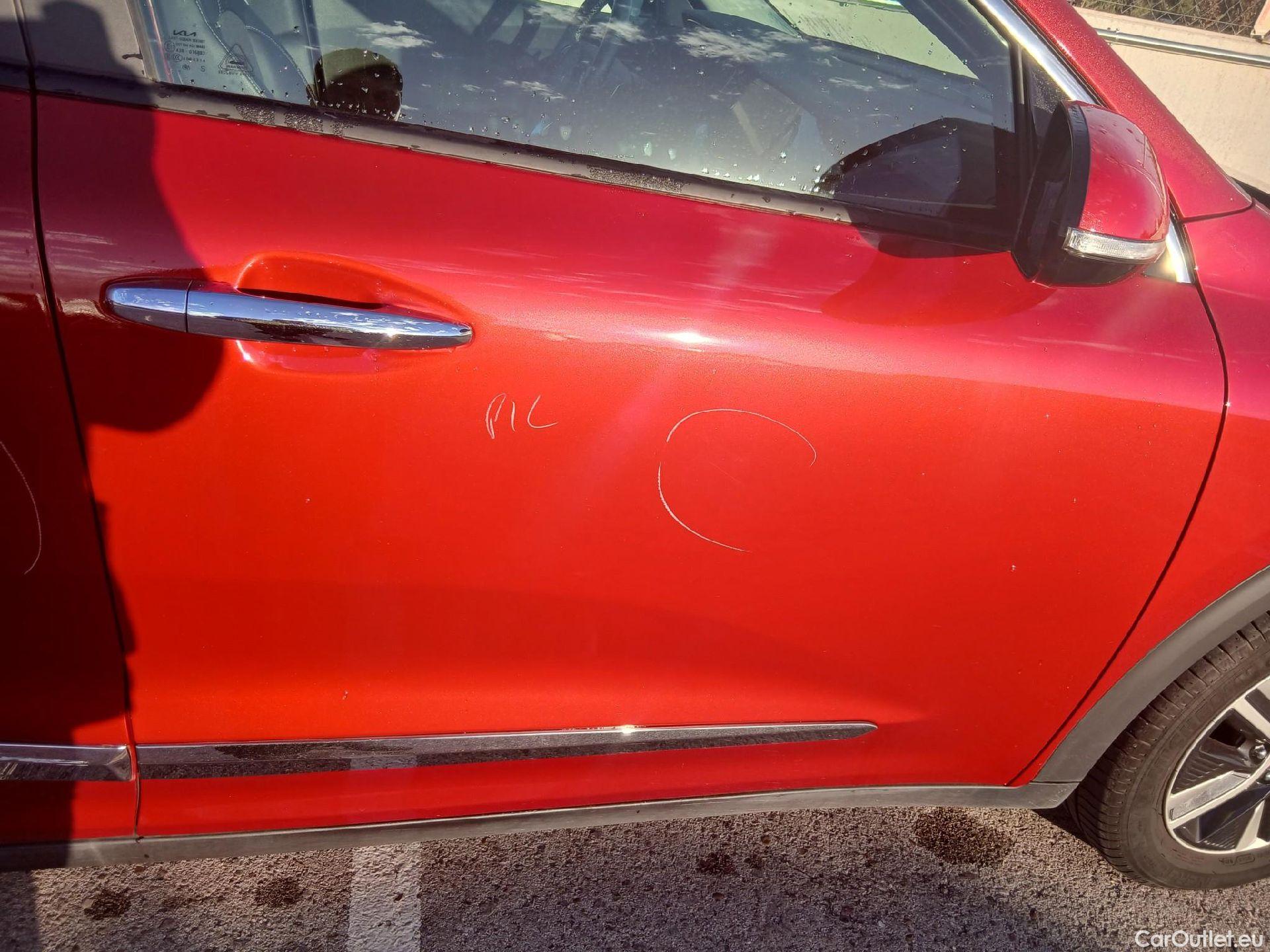  KIA  Niro KIA  / 2019 / 5P / crossover 1.6 GDi PHEV 104kW (141CV) Drive #33