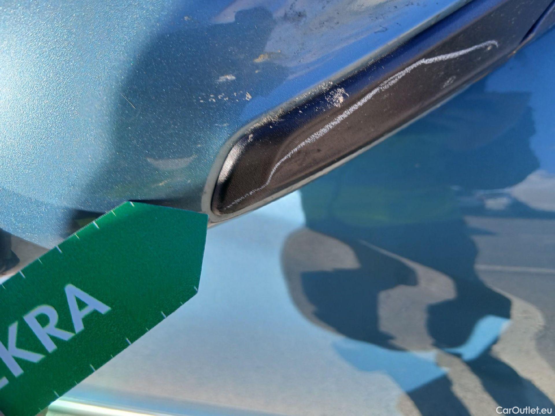  Hyundai  Konna HYUNDAI Kona / 2017 / 5P / todoterreno EV 150kW Tecno #44