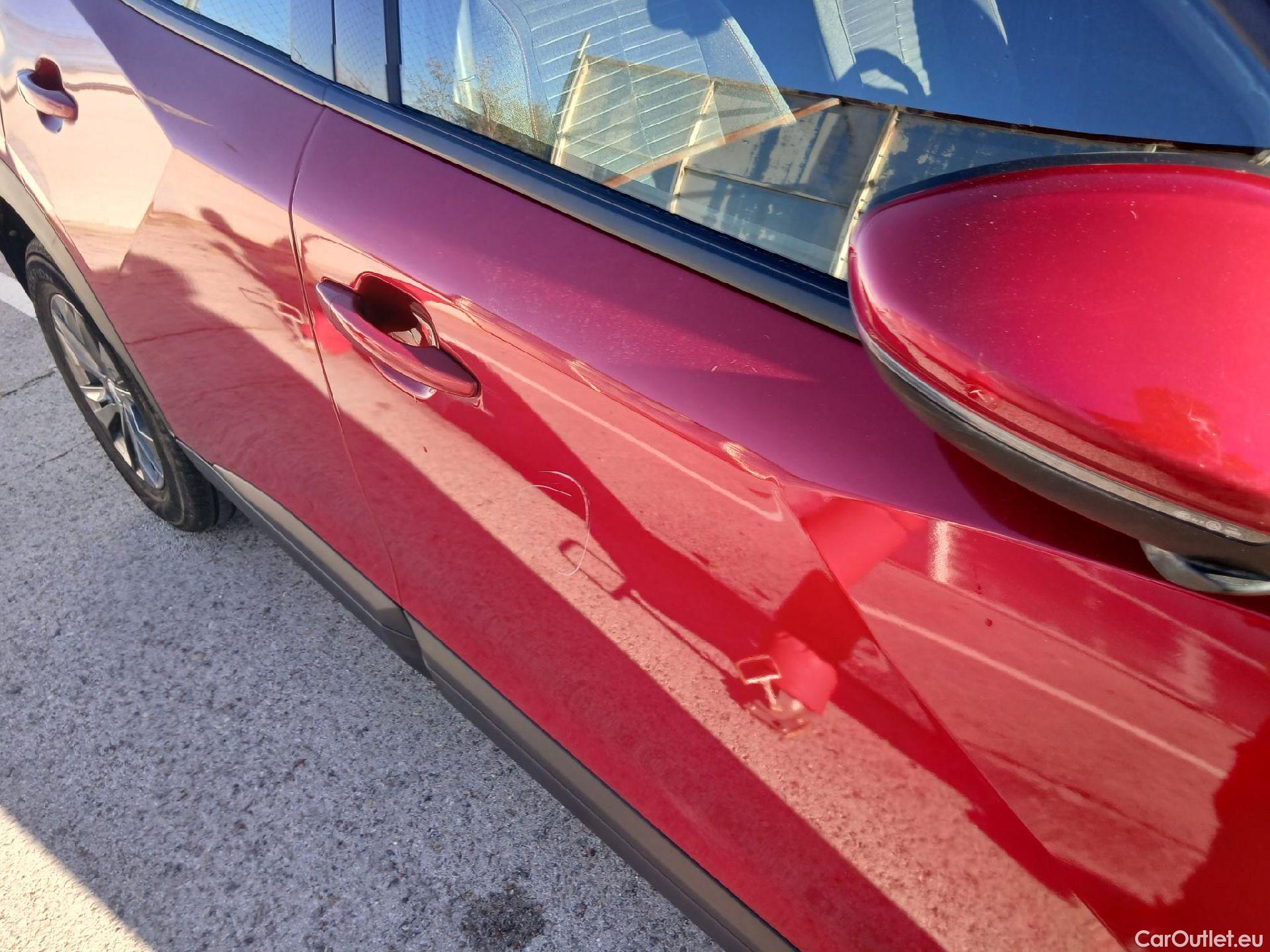  Peugeot  2008 PEUGEOT  / 2019 / 5P / todoterreno Active Pack BlueHDI 81kW (110CV) #24