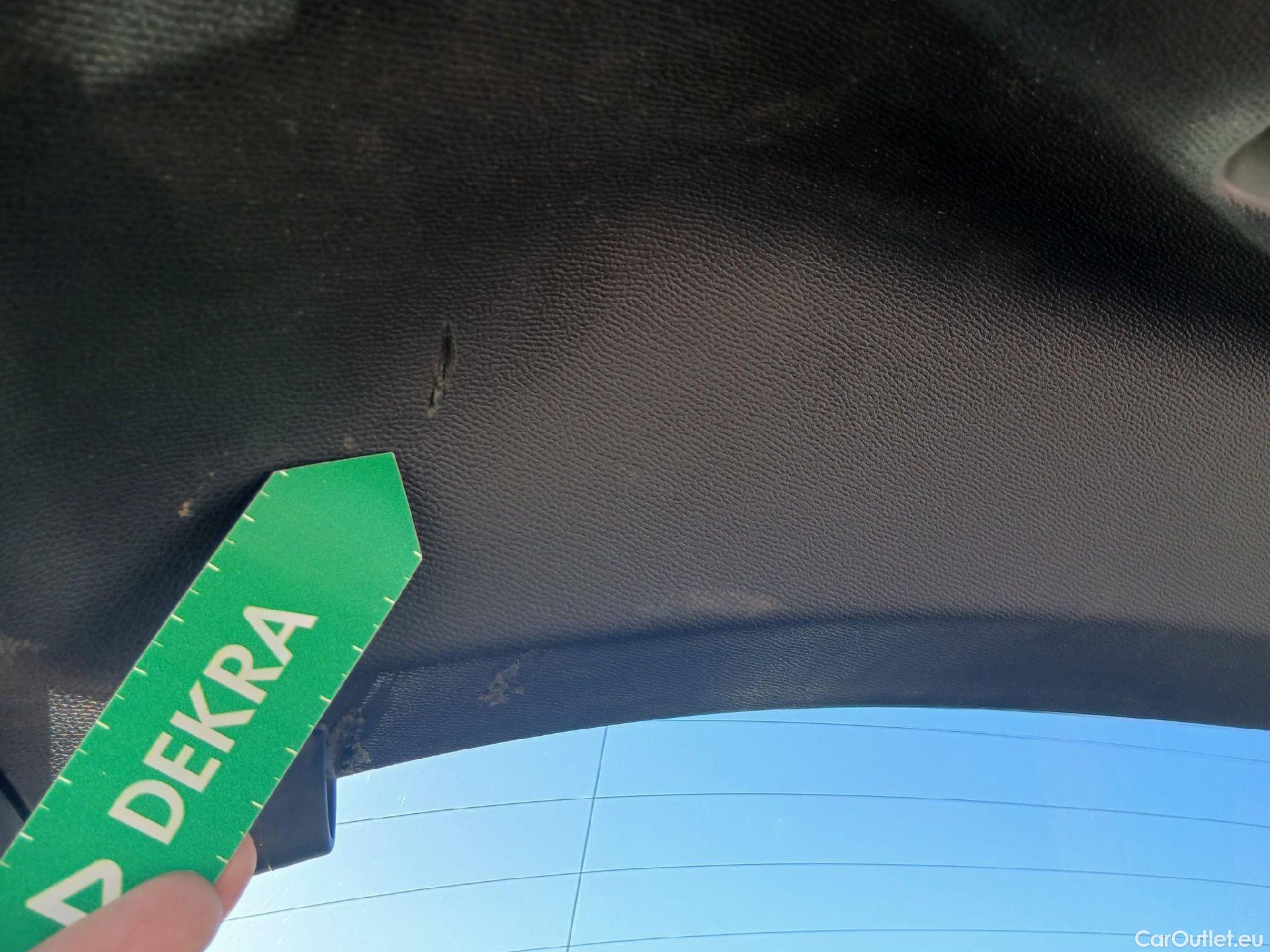  Peugeot  2008 PEUGEOT  / 2019 / 5P / todoterreno Active Pack BlueHDI 81kW (110CV) #4