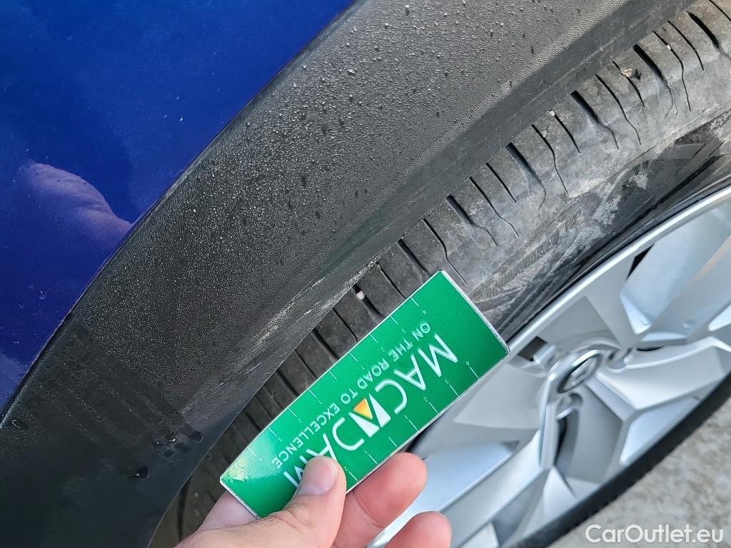  Renault  Captur RENAULT  / 2020 / 5P / todoterreno Intens TCe 90 #23