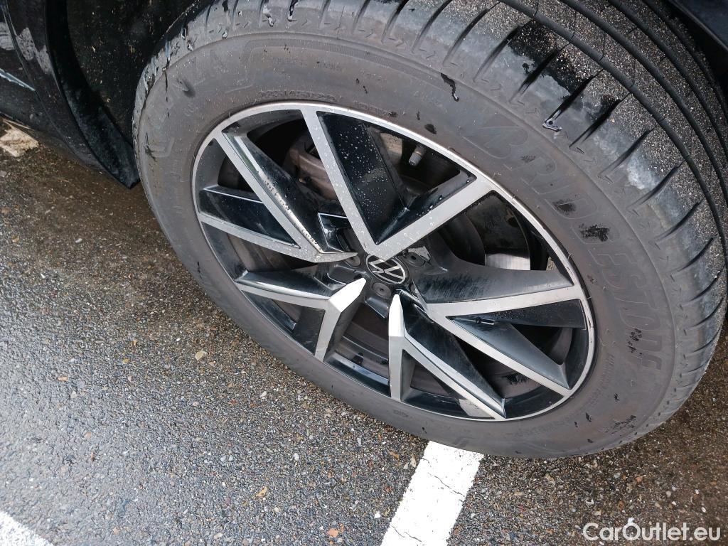  Volkswagen  Touareg VOLKSWAGEN  / 2018 / 5P / R 3.0 V6 TSI 340kW Tip 4M #5