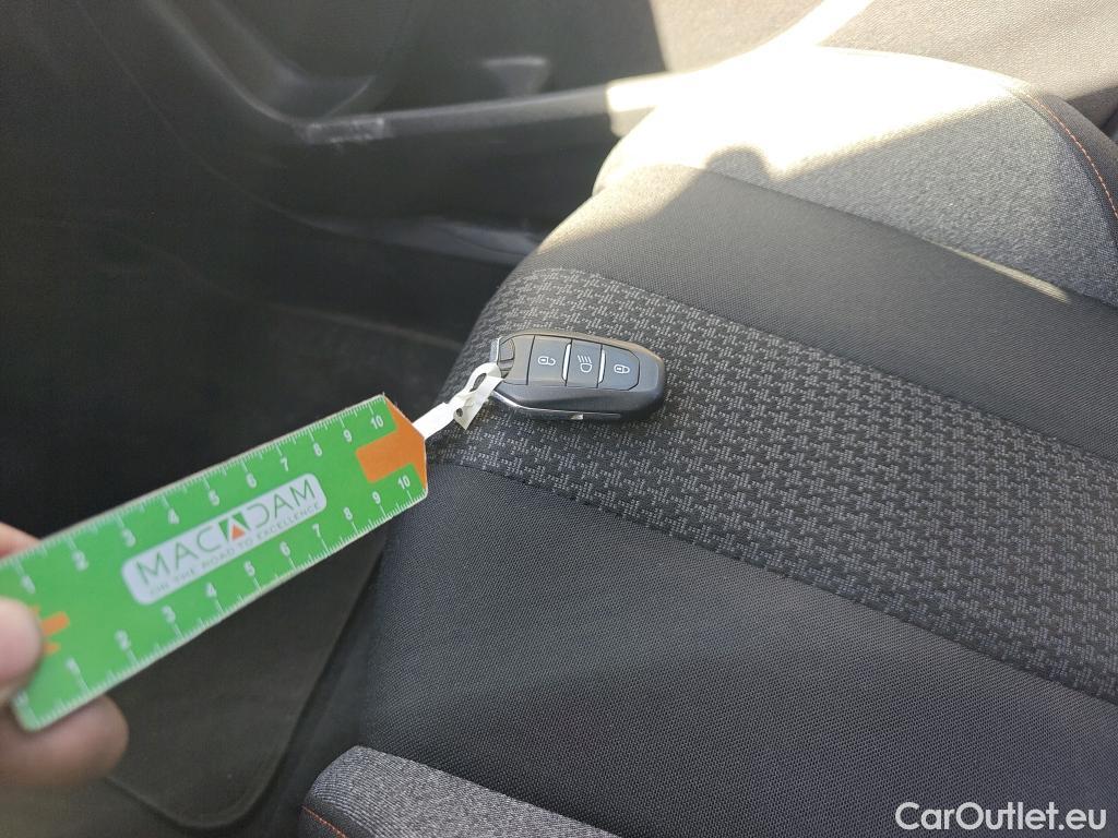  Peugeot  3008 PEUGEOT  / 2020 / 5P / todoterreno 1.5 BlueHDi 96kW (130CV) S&S Active Pack #2