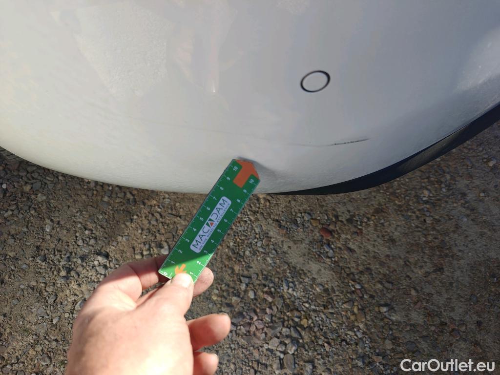  Peugeot  308 PEUGEOT  / 2017 / 5P / berlina con portón 5p Style BlueHDi 130 S&S #23