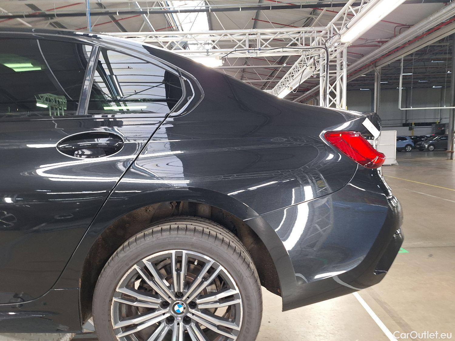  Bmw  Serie 3 BMW, 3-serie '18, BMW 3 Reeks Berline 318dA (100 kW) 4d #29