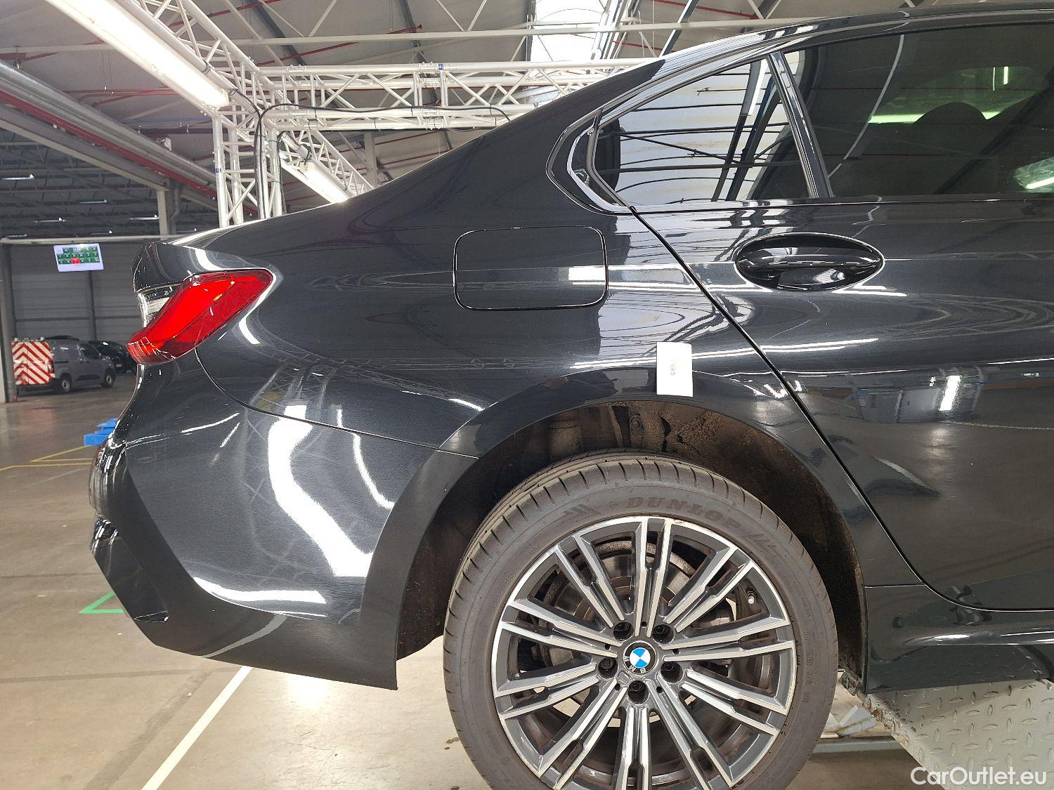  Bmw  Serie 3 BMW, 3-serie '18, BMW 3 Reeks Berline 318dA (100 kW) 4d #23