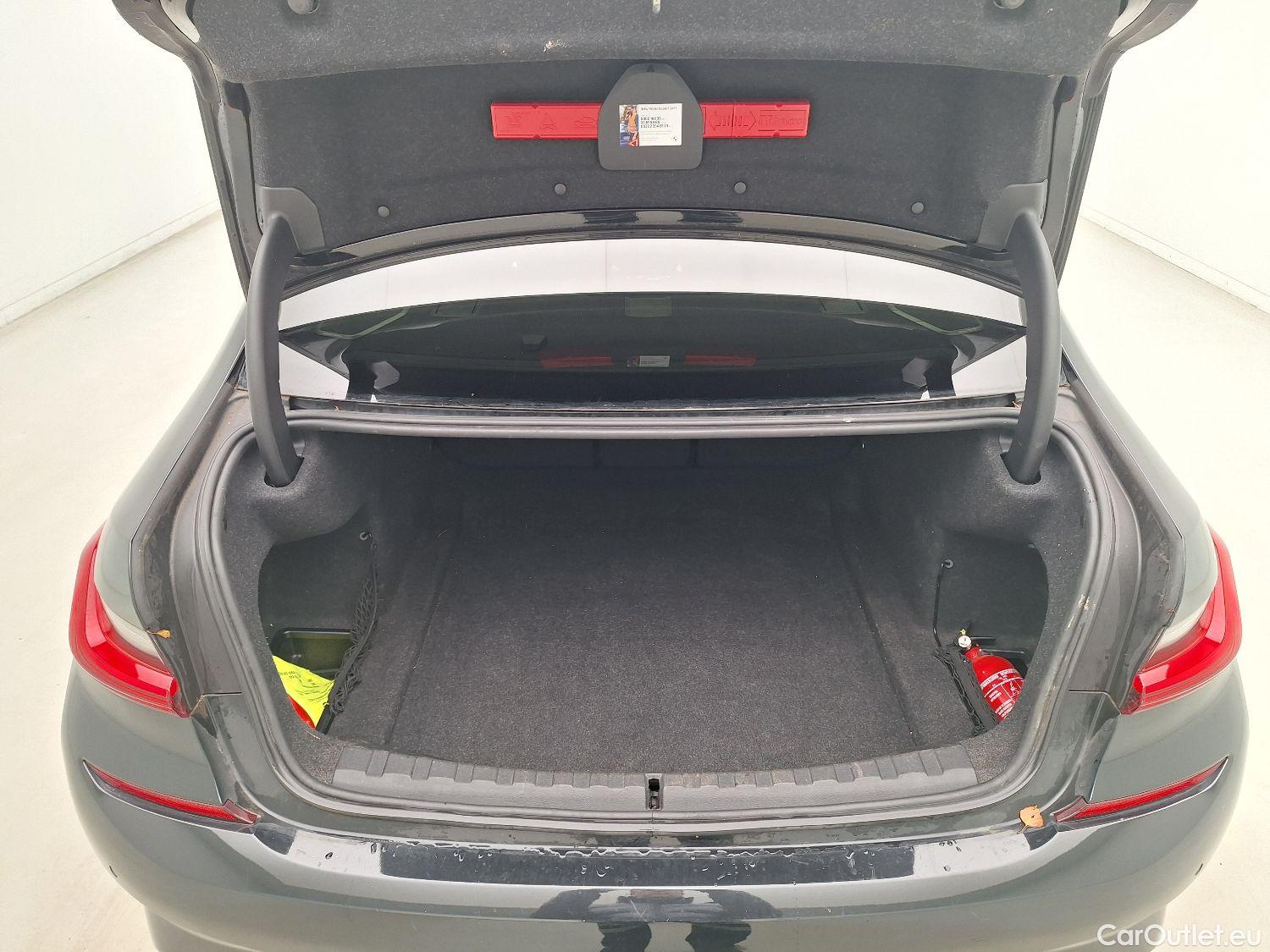  Bmw  Serie 3 BMW, 3-serie '18, BMW 3 Reeks Berline 318dA (100 kW) 4d #2