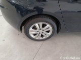  Peugeot  308 PEUGEOT  / 2017 / 5P / BERLINA BUSINESS BLUEHDI 130 EAT8 SeS AUT. #66