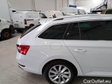  Skoda  Superb SKODA  WAGON / 2019 / 5P / STATION WAGON 2.0 TDI EVO 110KW EXECUTIVE DSG #41
