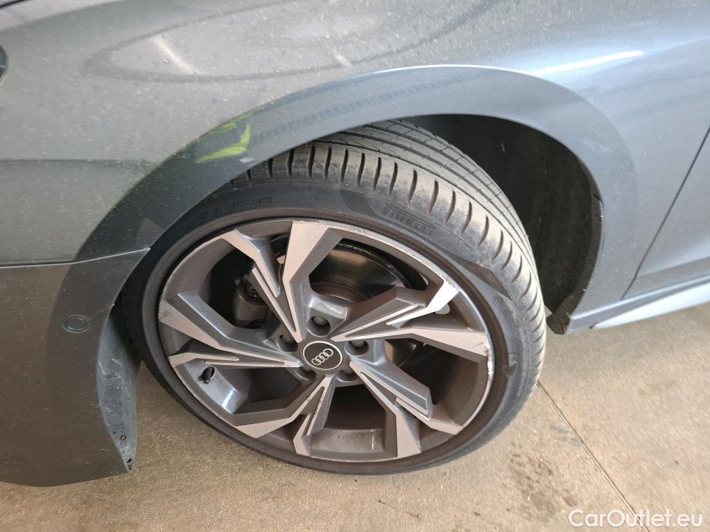  Audi  A3 AUDI  Sportback / 2020 / 5P / Berline 35 TFSI 150 MHEV S Tronic S Line #1