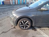  Volkswagen  Polo VOLKSWAGEN  / 2017 / 5P / BERLINA 1.0 TSI 85KW HIGHLINE BMT #89