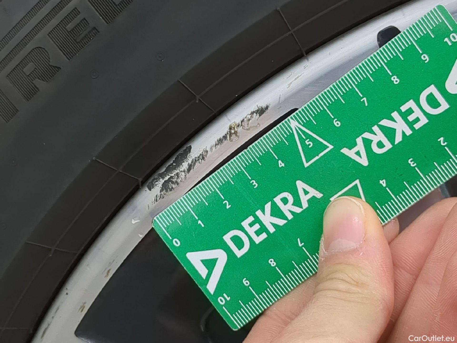  Bmw  Serie 3 BMW Série 3 Berline / 2022 / 4P / Berline 320e 204ch Business Design BVA8 Hybride #10