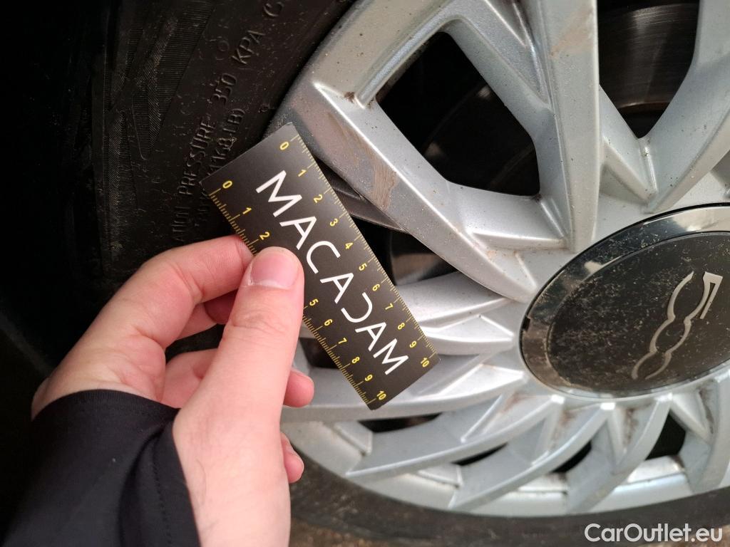  Fiat  500 FIAT   2015  3P  Berline Hybrid 10 BSG 70 ch Dolcevita #18